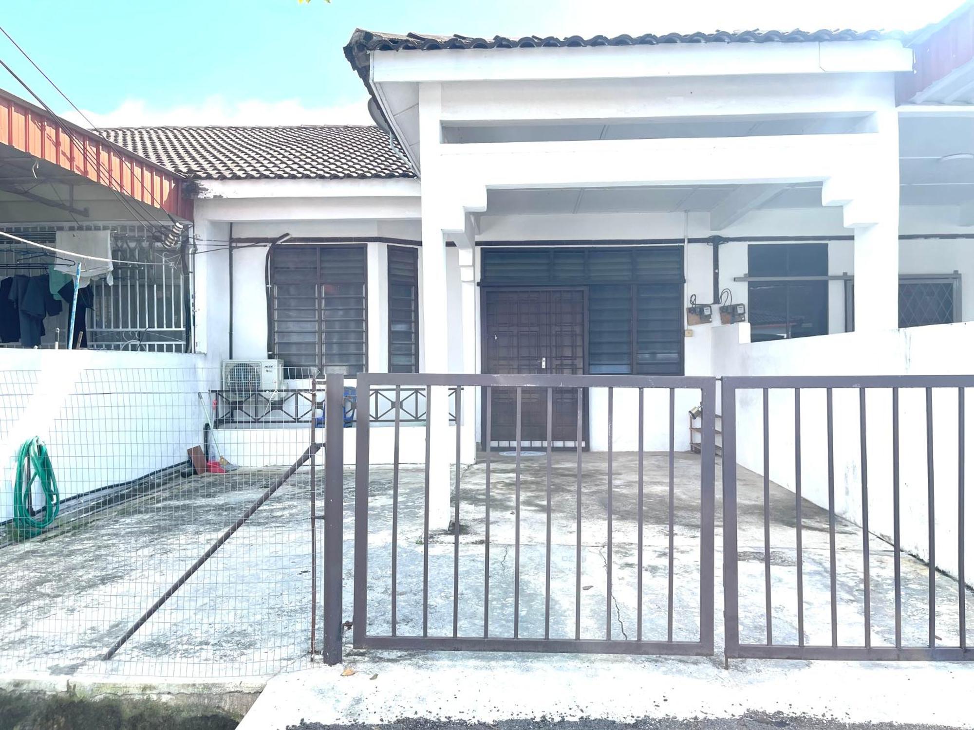 Entire Cozy Home 16 • 3 Bedroom @ Alma 메르타잠 외부 사진